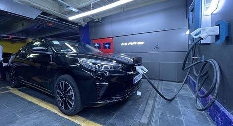 Kerman Motor launched the first electric car charging station in Tehran