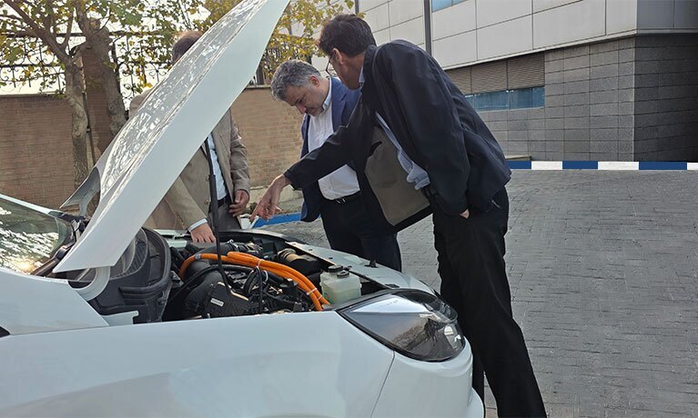 Kerman Motor CEO Reviews National Hybrid Sedan “Eagle” Following Official Launch Kerman Motor CEO Reviews National Hybrid Sedan “Eagle” Following Official Launch