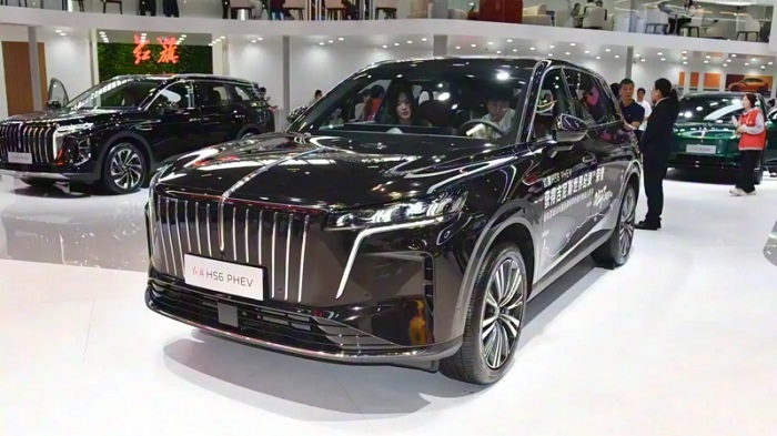 Hongqi HS6 PHEV SUV with combined range of 1,650 km