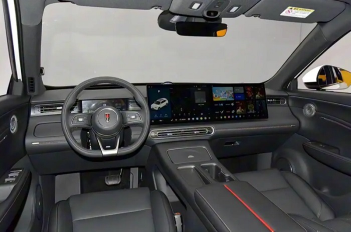 Hongqi HS6 PHEV SUV with combined range of 1,650 km