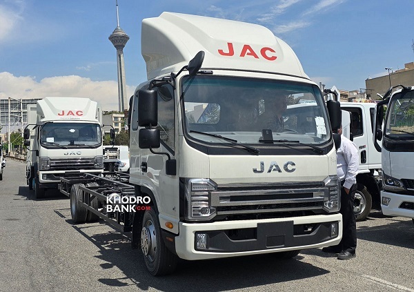 12-Ton Automatic Transmission Truck Arrives in Iran