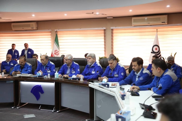 دوره آموزشی آشنایی با خودروهای برقی ایران‌خودرو برای دست‌اندرکاران خدمات نوروزی ۱۴۰۴