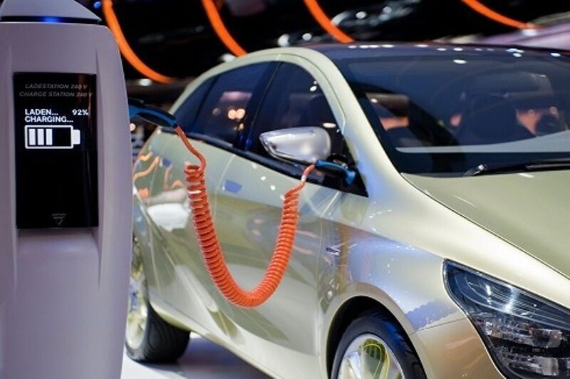 هزینه انرژی در خودروهای برقی کمتر از بنزینی است