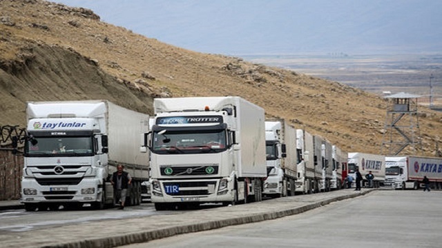 صدور بارنامه الکترونیکی برای ۴۳۰ هزار کامیون حمل بار در کشور آغاز شد