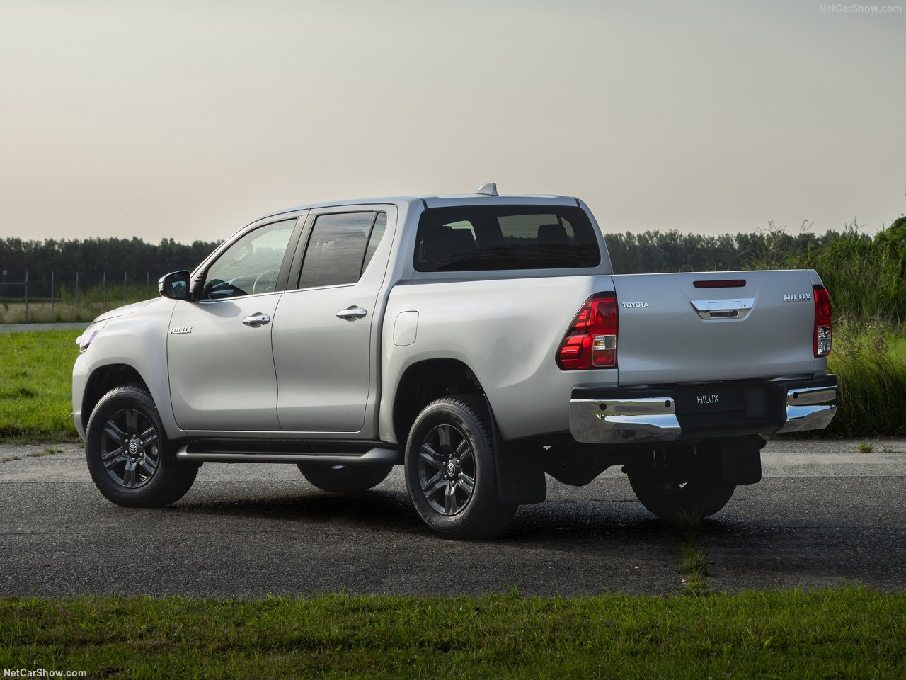 تصویر روز؛Toyota Hilux Hybrid 48V (2024)