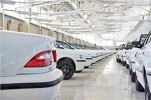 با احتکارکنندگان خودرو برخورد می‌شود