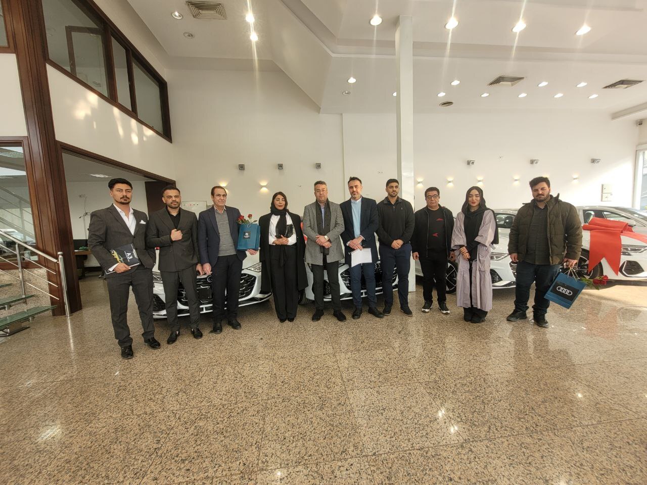 تحویل آئودی ها A3 نادینخودرو به جانبازان تحویل آئودی ها A3 نادینخودرو به جانبازان