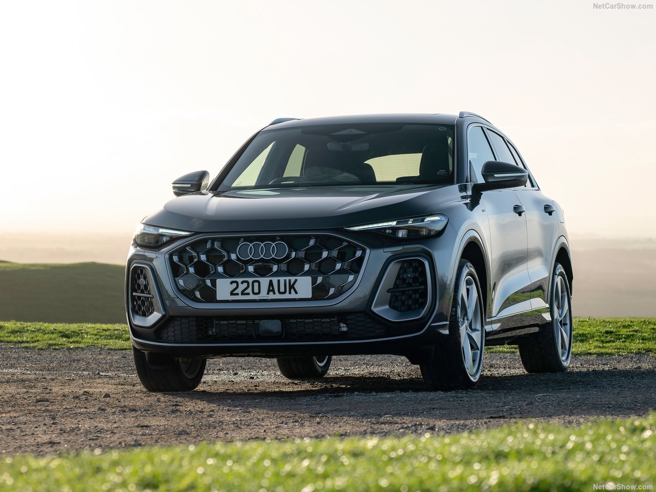 تصویر روز؛ Audi Q5 e-hybrid [UK] (2026)