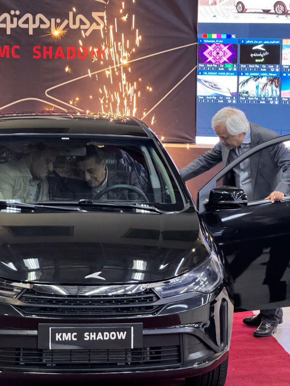 بازدید معاون اجرایی رئیس‌جمهور از کرمان موتور/ هاچ‌بک ملی «کی‌ام‌سی شدو» رونمایی شد