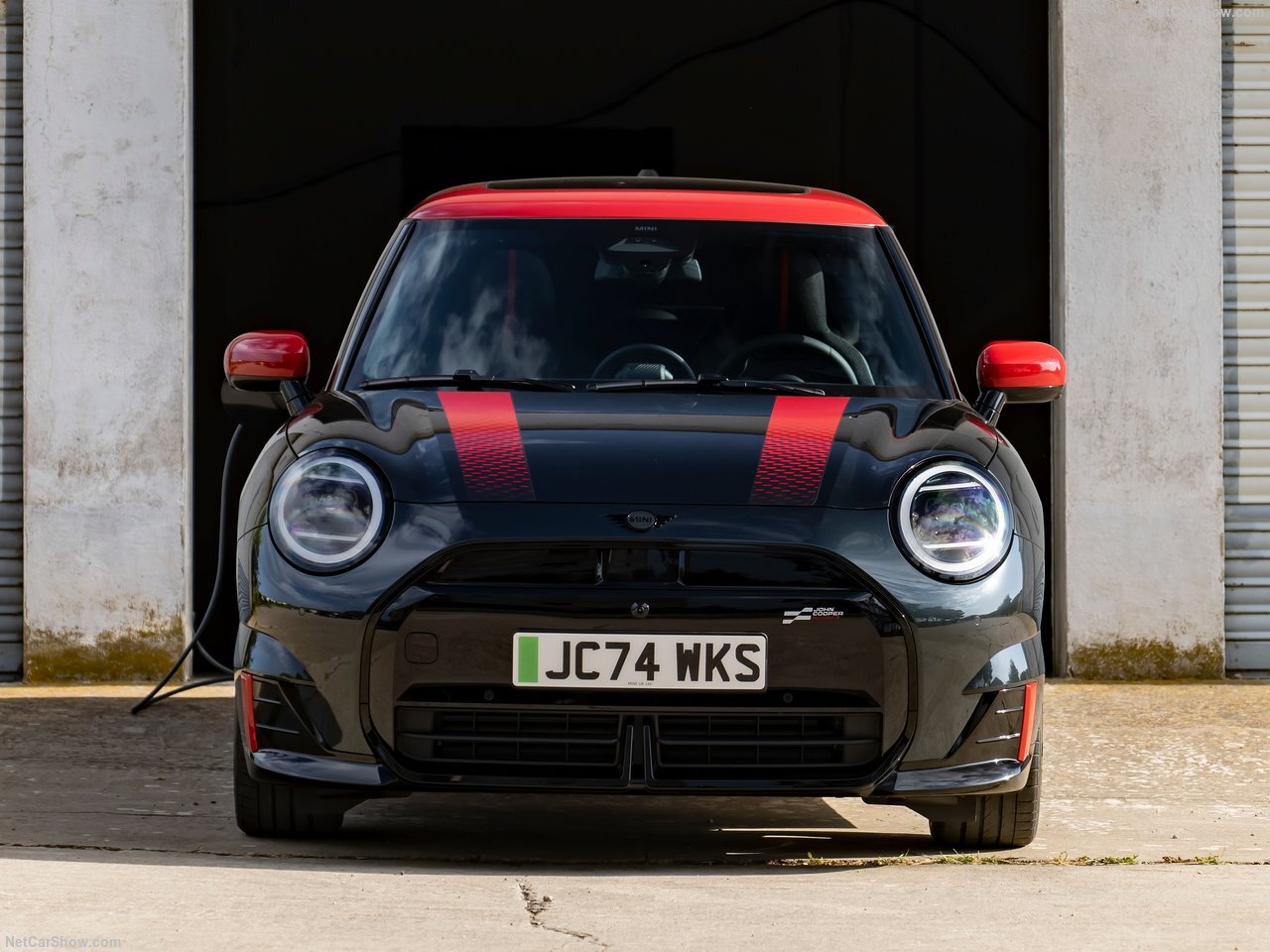تصویر روز؛ Mini John Cooper Works Electric (2025)
