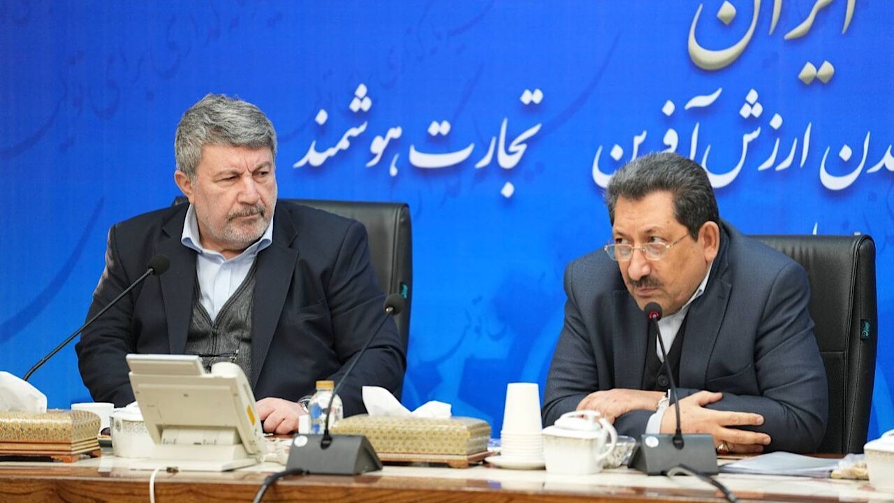 اتابک: اختصاص ۷۰۰ همت برای حمایت از تولید در جهت اصلاح سیاست ارزی است