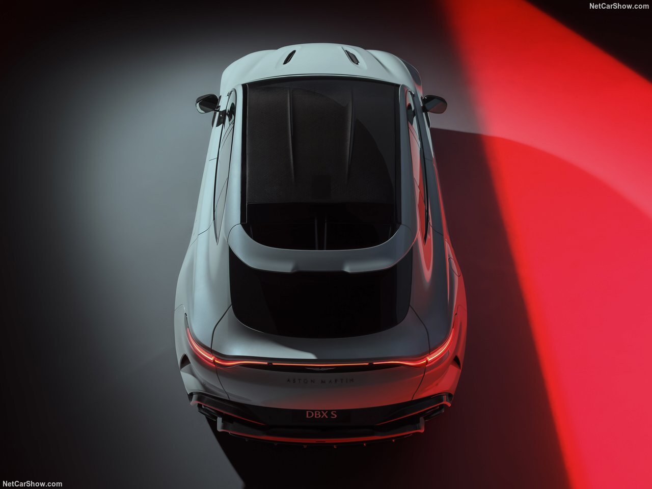 تصویر روز؛ Aston Martin DBX S (2026)