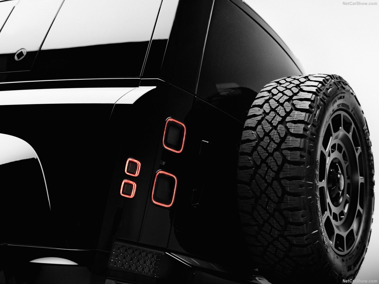 تصویر روز؛ Land Rover Defender Octa Black (2026)
