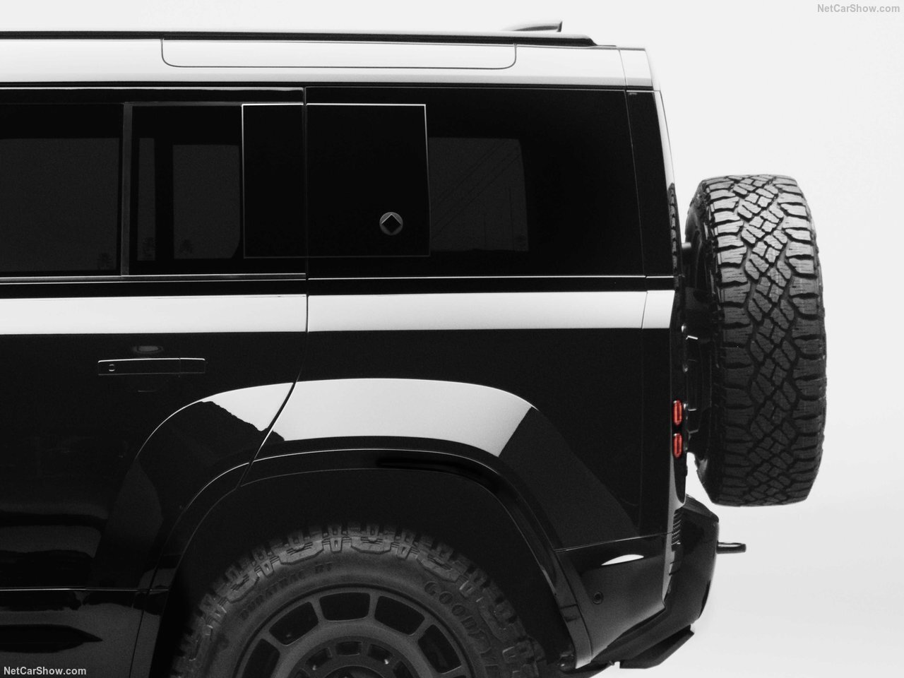 تصویر روز؛ Land Rover Defender Octa Black (2026)