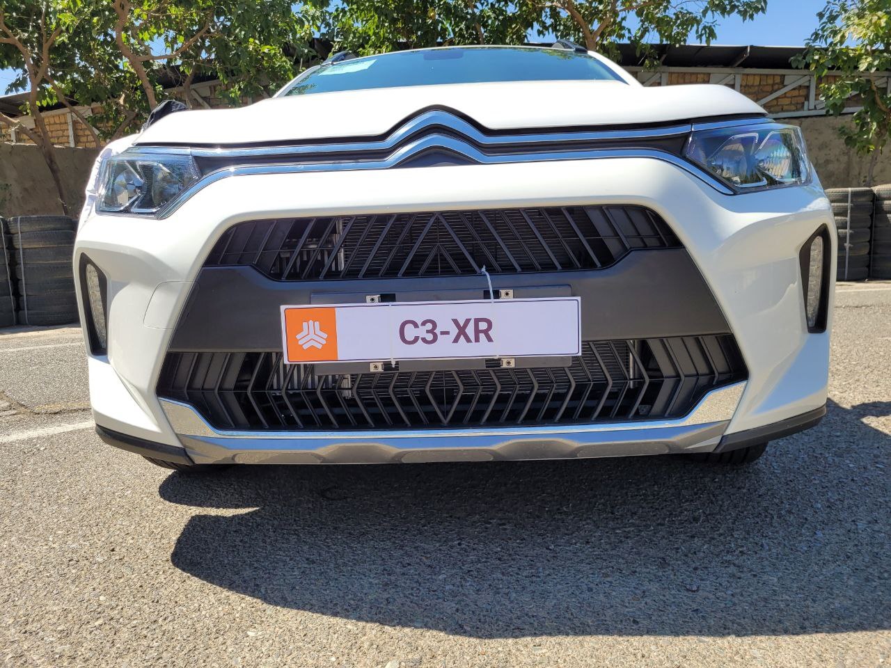 بررسی سیتروئن C3-XRت تازه وارد سایپا توسط خبرنگاران خانم 
