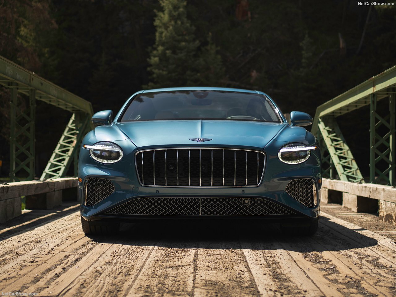 تصویر روز؛ Bentley Continental GT Azure (2025)