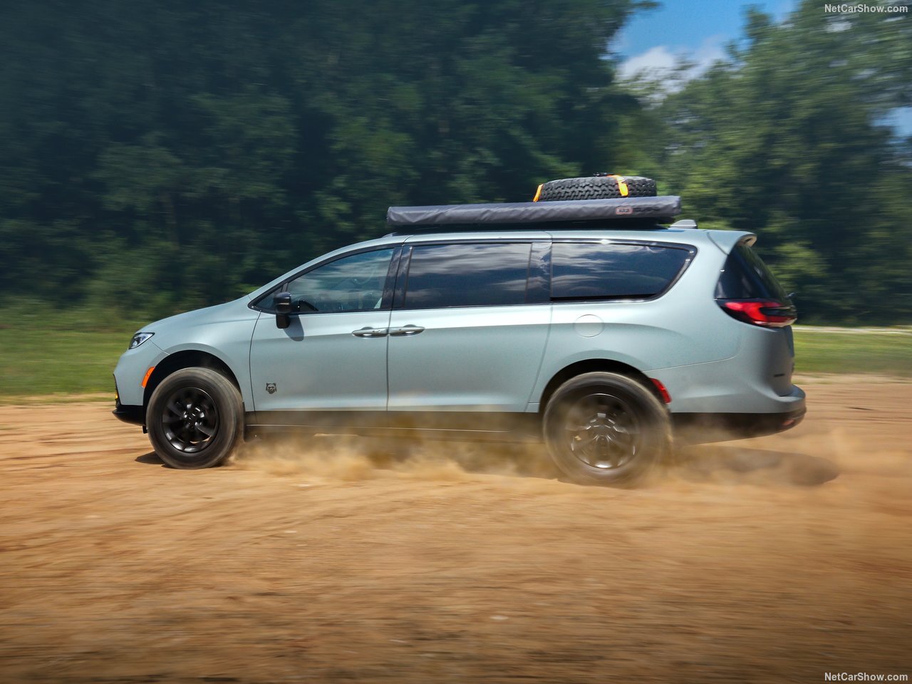 تصویر روز؛ Chrysler Pacifica Grizzly Peak Concept (2025)
