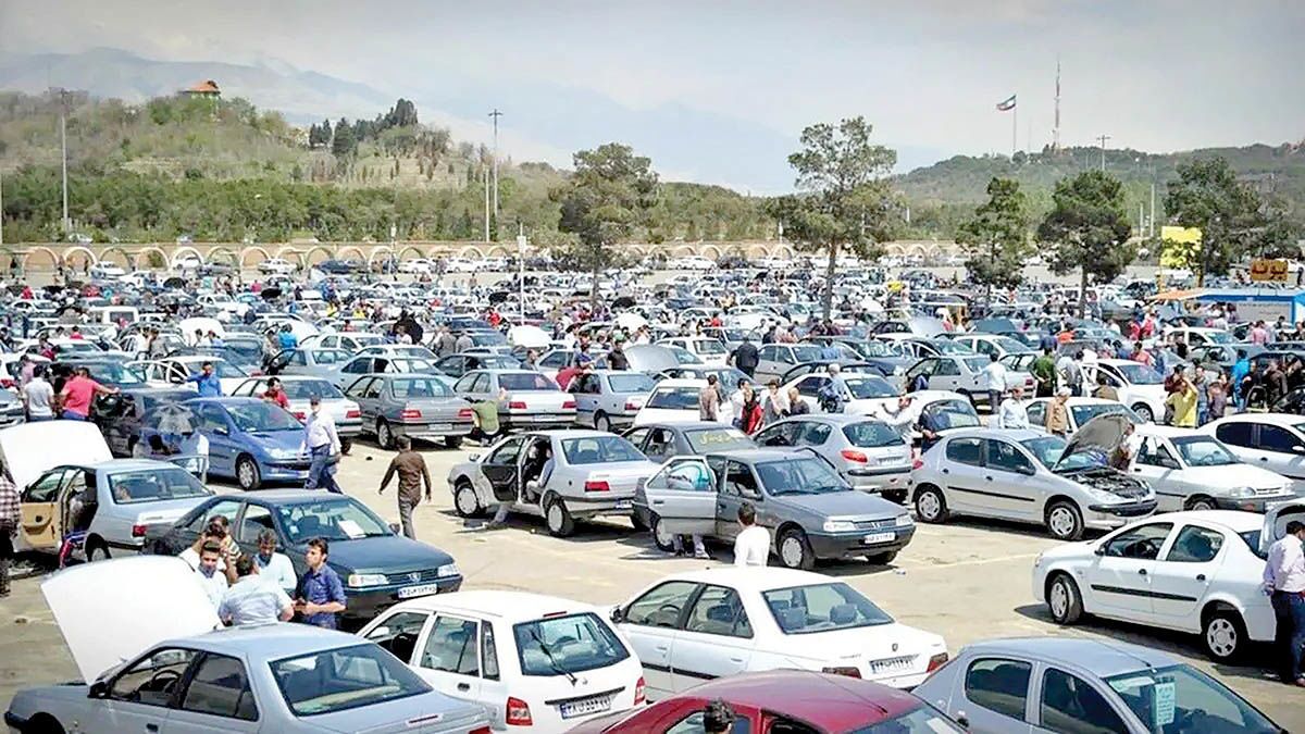 وجوه خریداران خودرو تا پایان ثبت رسمی معامله در حساب بلوکه می‌ماند