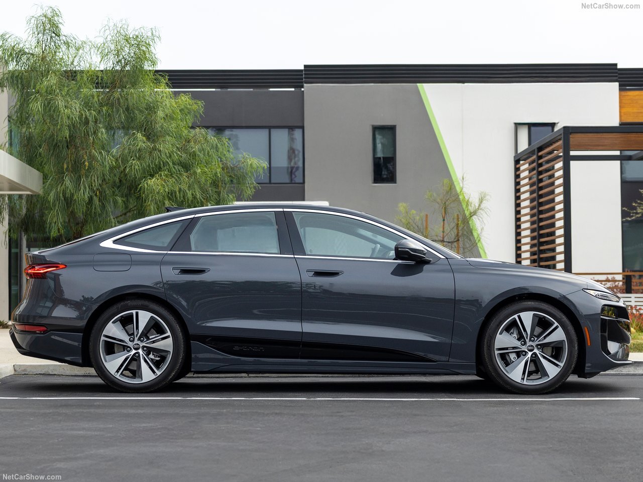 تصویر روز؛ Audi A6 Sportback e-tron quattro [US] (2025)