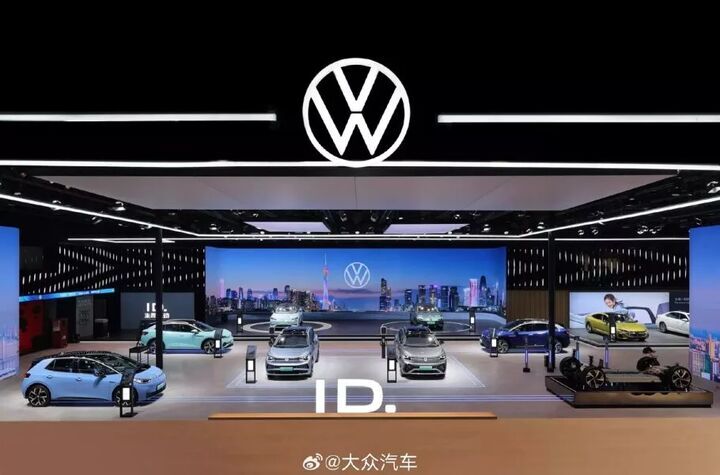 زیان ۵.۸ میلیارد دلاری فولکسواگن آلمان از تعرفههای آمریکا زیان ۵.۸ میلیارد دلاری فولکسواگن آلمان از تعرفههای آمریکا