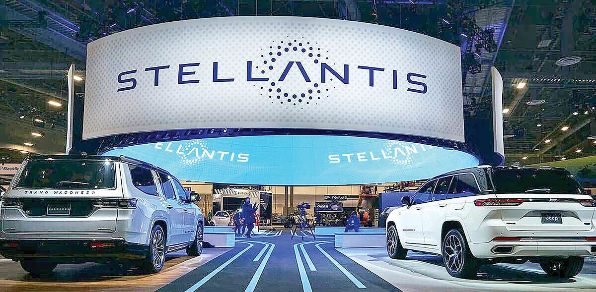 فراخوان ۳۲۰ هزار خودروی استلانتیس