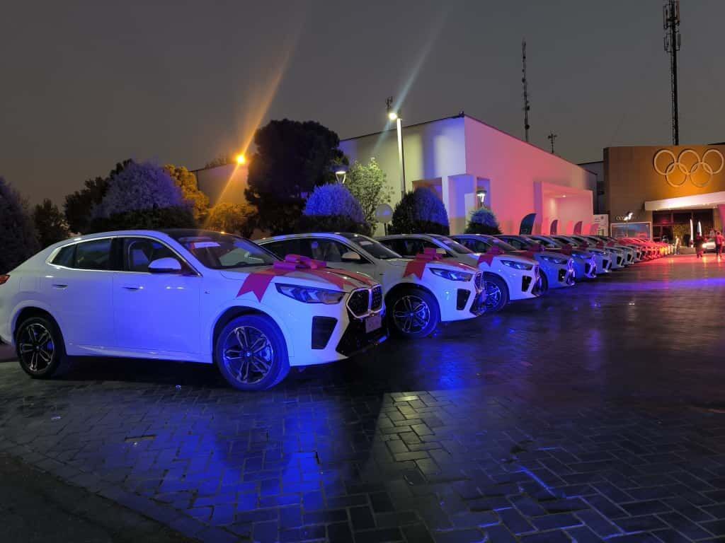 خودروی BMW مدل ۲۰۲۵ زیر پای مدافعان وطن