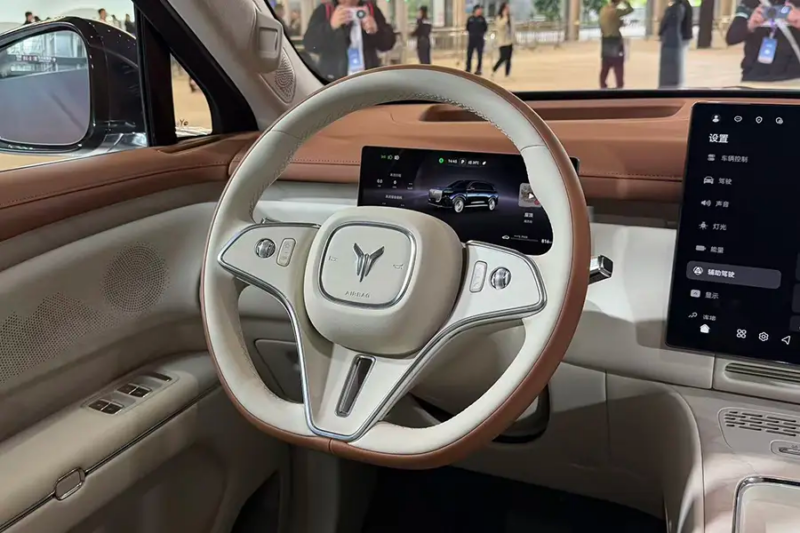 وویـا تایشان PHEV؛ رقیب تازه‌نفس غول‌های پریمیوم بازار!