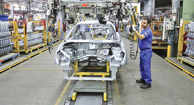 بحران نقدینگی در خودروسازی؛ دو وام ۲۰ همتی آخرین امید زنجیره تولید بحران نقدینگی در خودروسازی؛ دو وام ۲۰ همتی آخرین امید زنجیره تولید