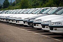 تنبیه و تشویق وزارت صمت در انتظار خودروسازان