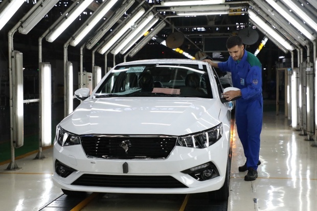 رشد ۳۷ درصدی تولید در ایران‌خودرو/ تعهدات معوق به نزدیک صفر رسید