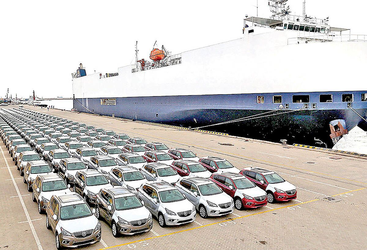 اجرای قانون واردات؛ راهکار ساماندهی بازار خودرو