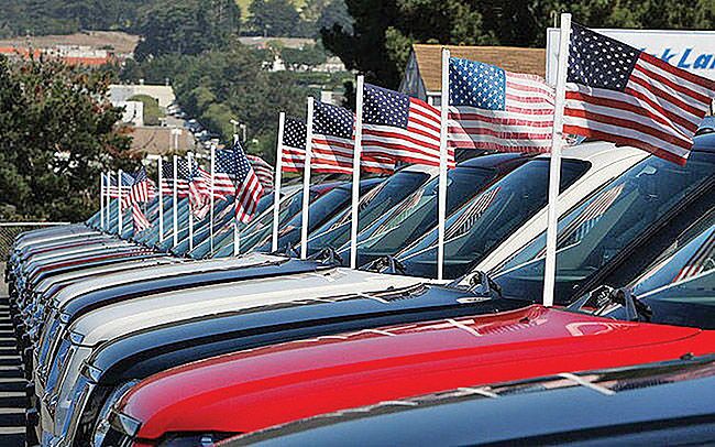 خودروسازان آمریکا، خواستار حفظ توافق‌نامه با مکزیک و کانادا