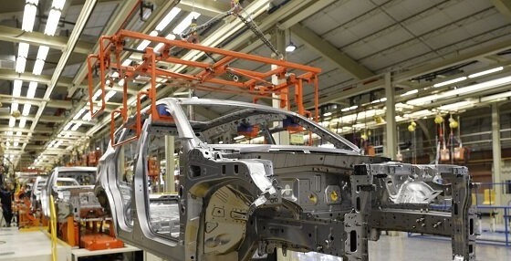 معاون وزیر صمت: قیمت خودرو طبق تورم تولیدکننده بررسی می‌شود