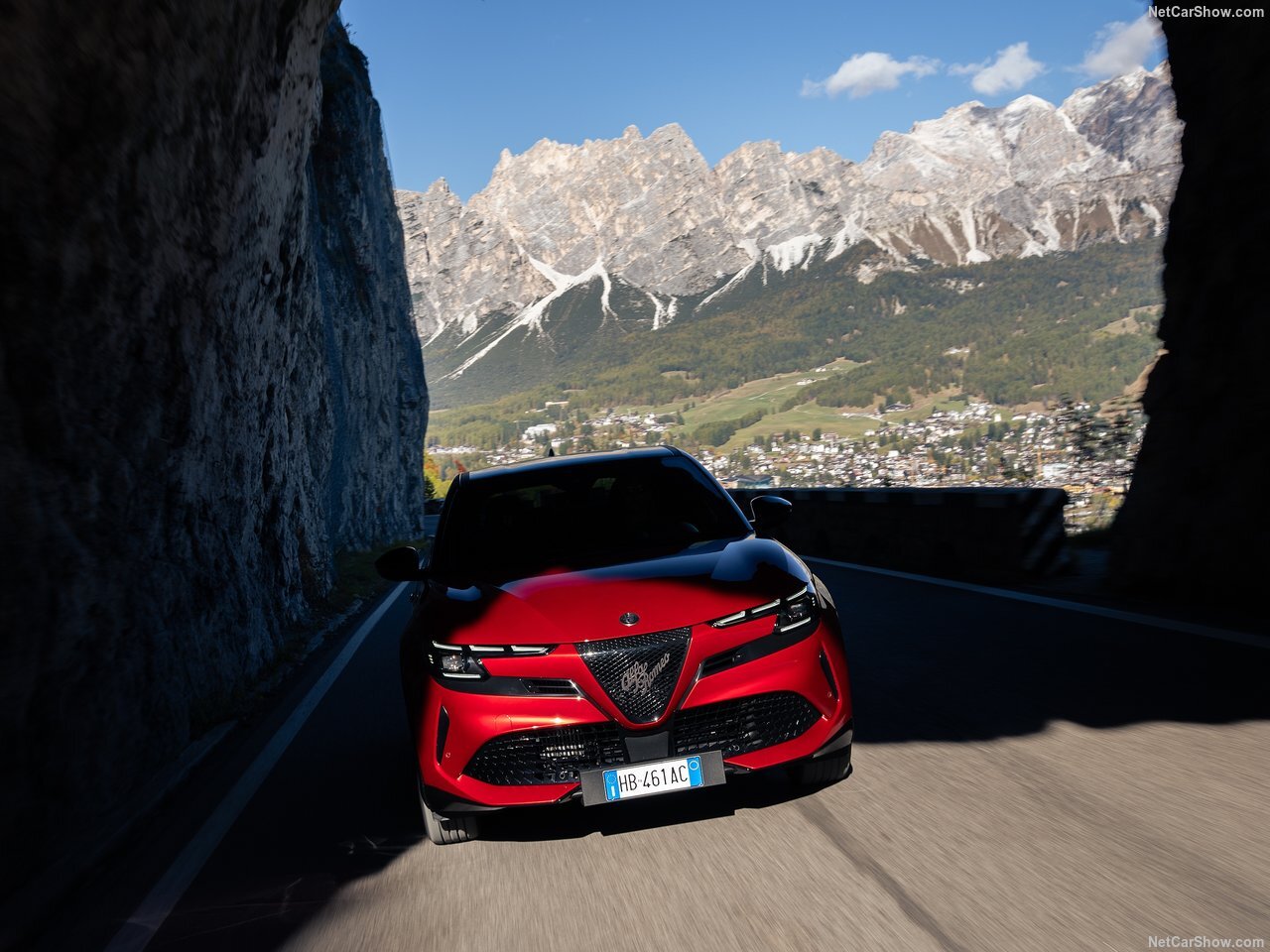 تصویر روز؛ Alfa Romeo Junior Sport Speciale (2026)