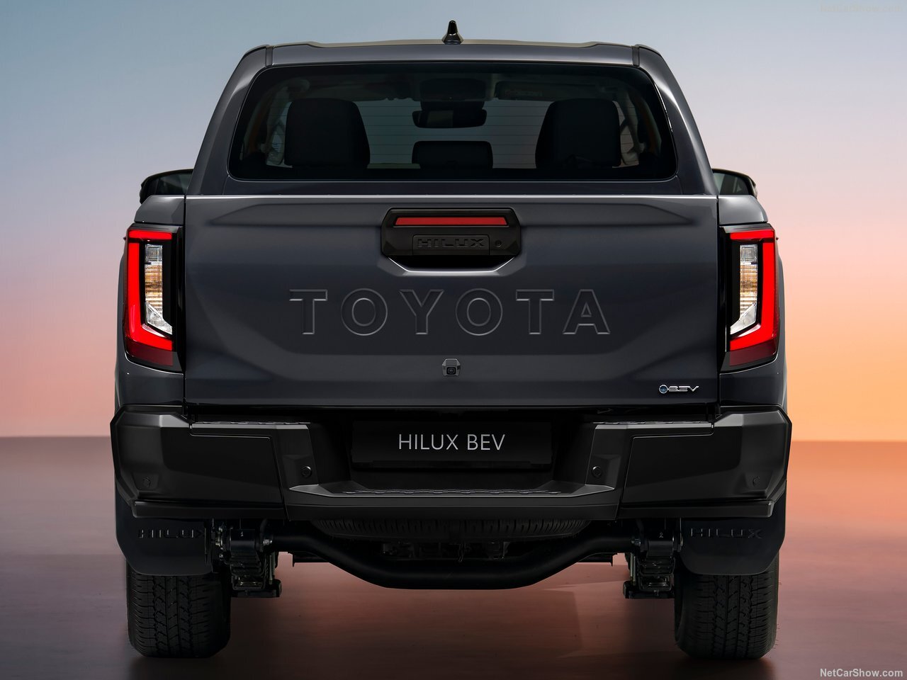 تصویر روز؛ Toyota HiLux BEV (2026)